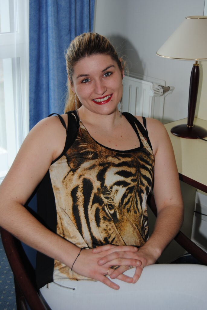 actrice sarah laroche